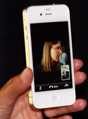 FREE Apple iPhone 4 White Contract with O2 on £35.75 monthly