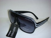 Accommodates fashion sunglasses