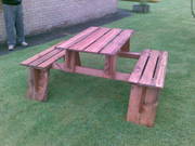 PICNIC TABLE