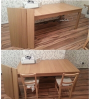 Large extendable dining table, excellent condition, like new,  Willenhall