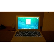 Apple MacBook Air dual-core Intel Core i7 2.0GHz, 8GB RAM,11 inches