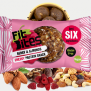 BERRY & ALMONDS (BOX OF 18)