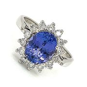 Surprise Your Spouse with Stunning Platinum Engagement Ring!