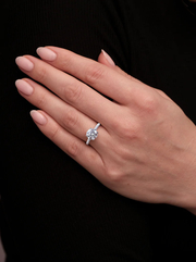 Modern Elegance Redefined with Round Cut Engagement Rings